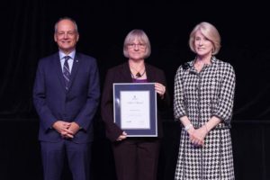 Arbor Awards 2018 recipient Elizabeth Cowper with U of T President and U of T Chancellor